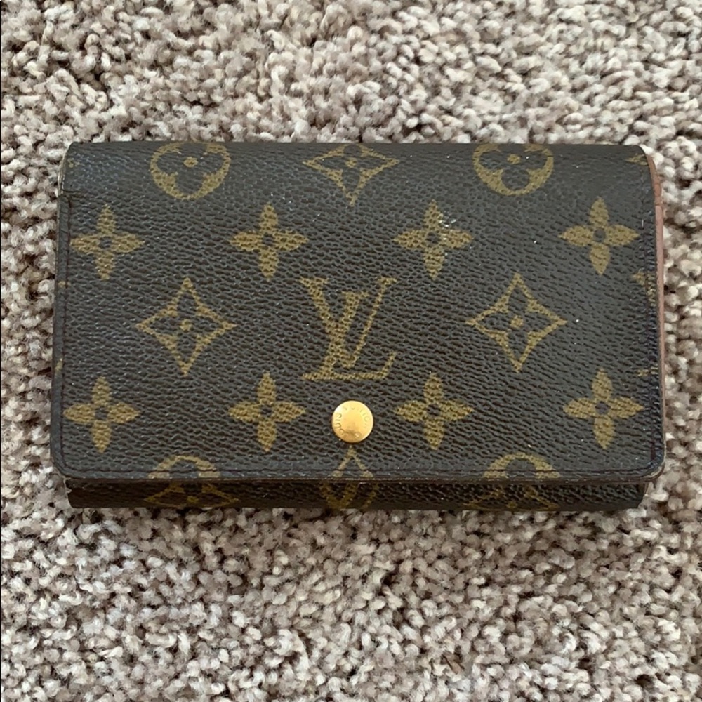 Louis Vuitton Monogram wallet